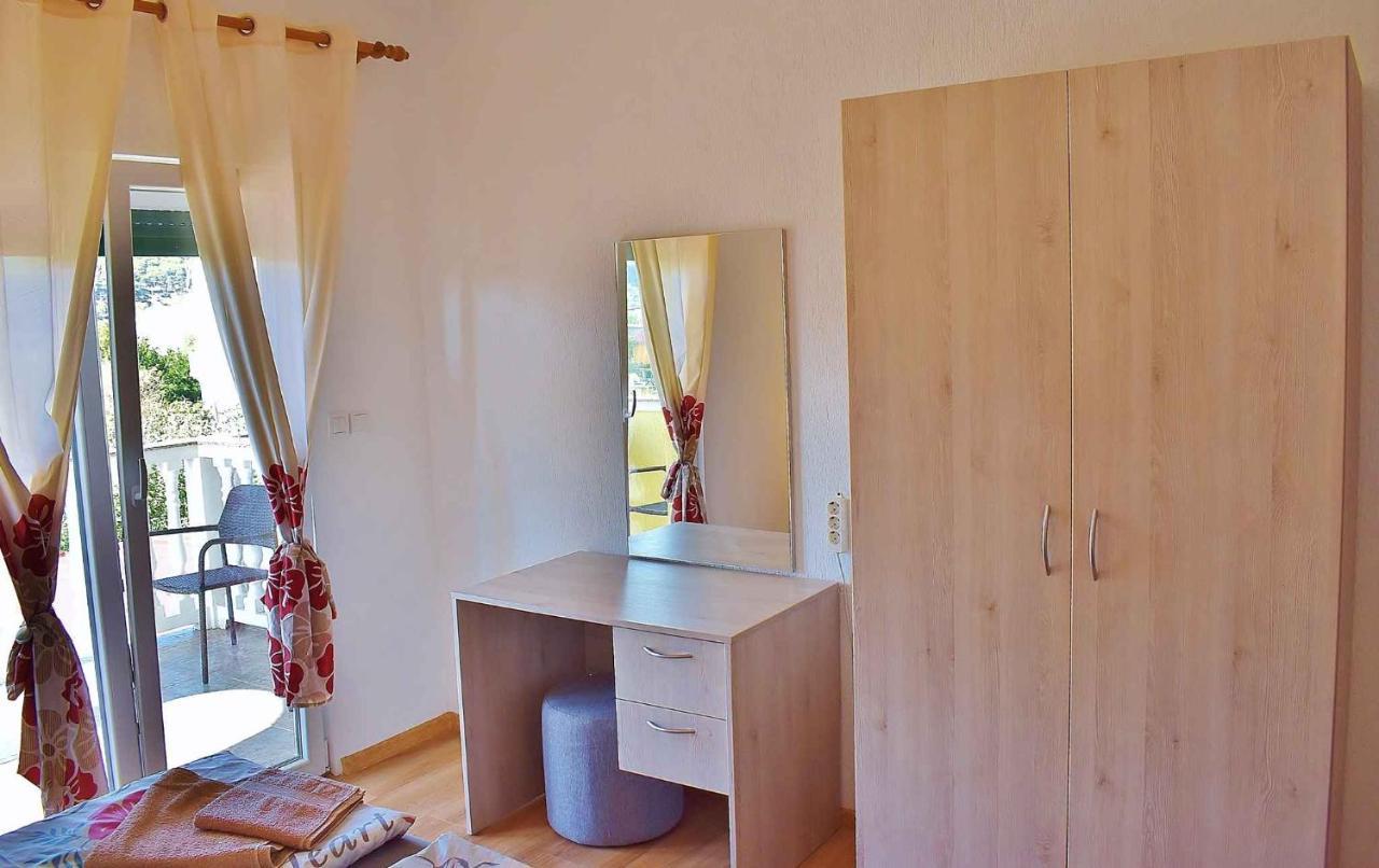 Apartment In Lopar/Insel Rab 17739 Bagian luar foto