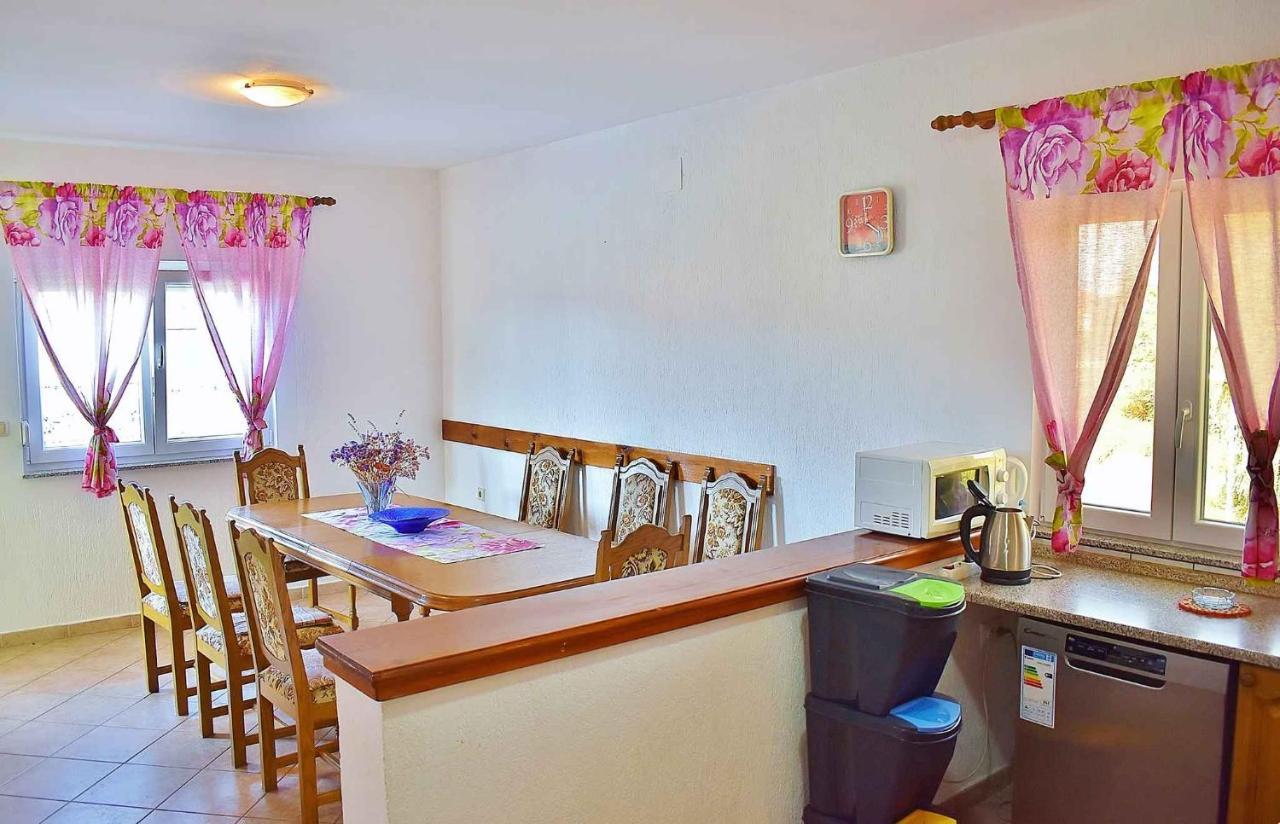 Apartment In Lopar/Insel Rab 17739 Bagian luar foto