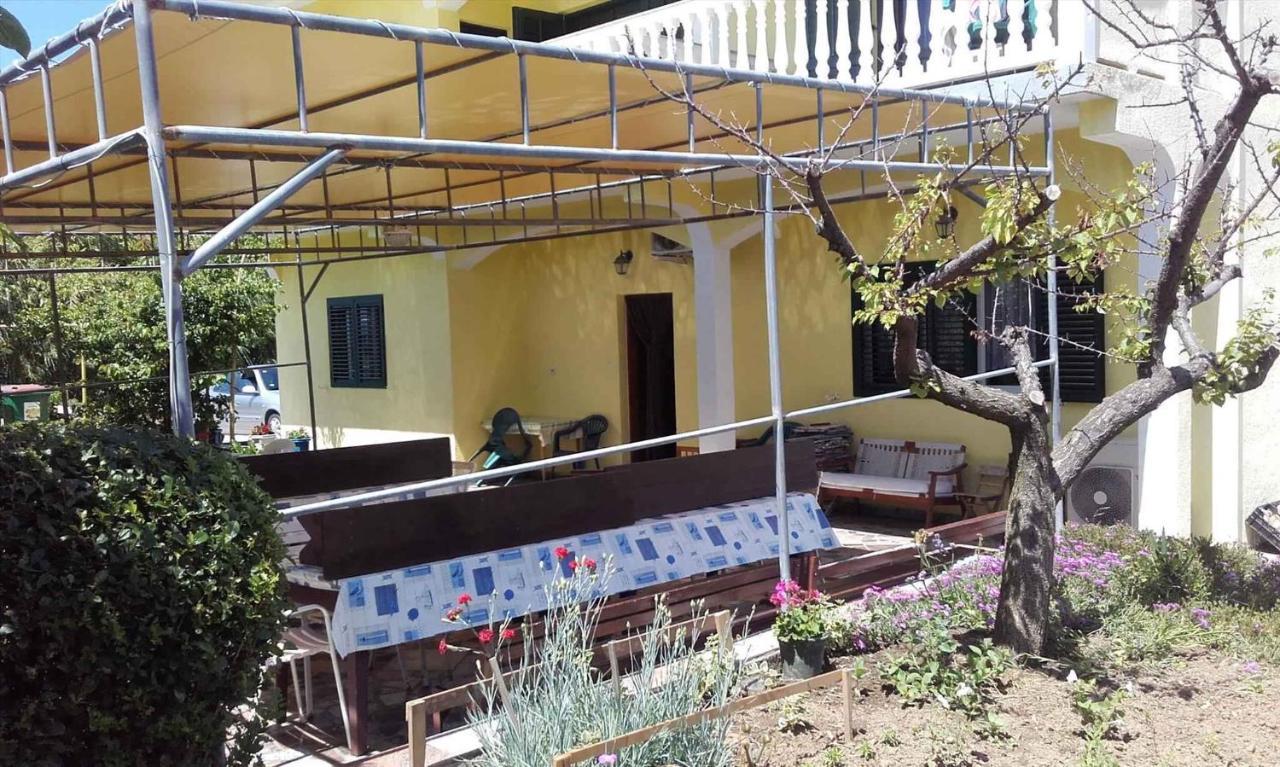 Apartment In Lopar/Insel Rab 17739 Bagian luar foto